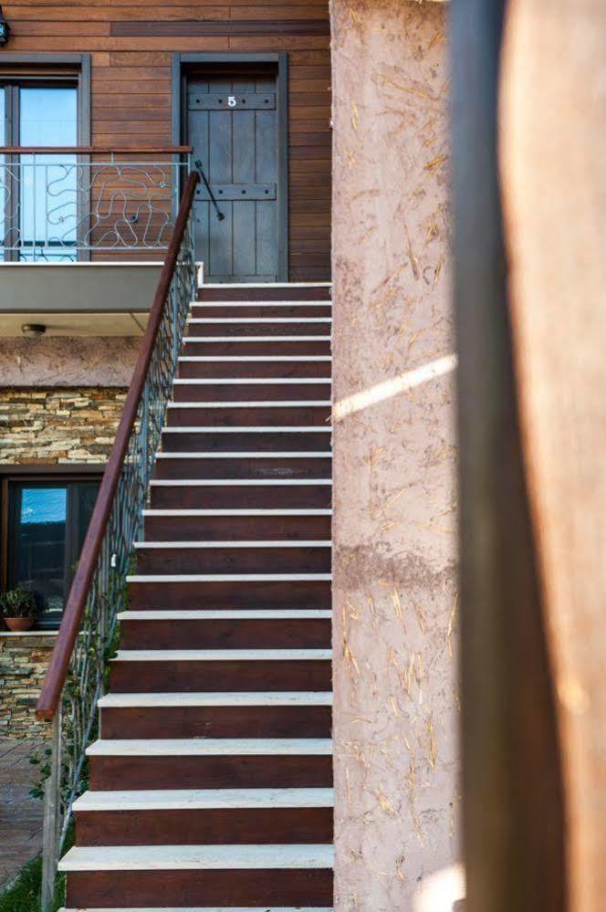 Polys Guest House Katachás Exterior foto